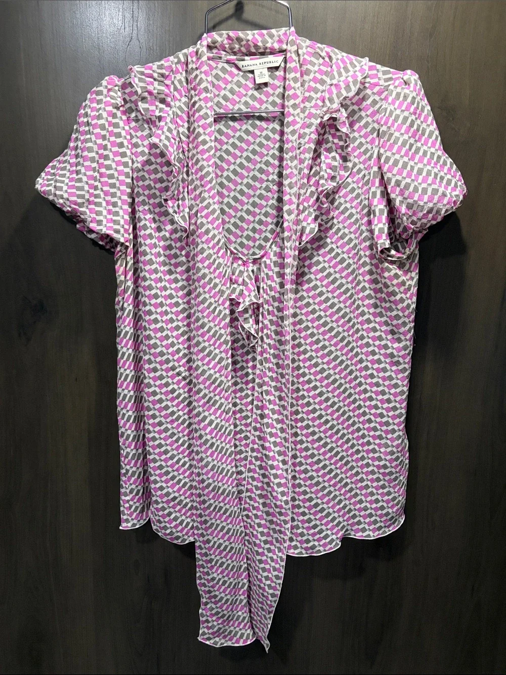 Banana Republic silk Ruffle Tie-Front Blouse size medium